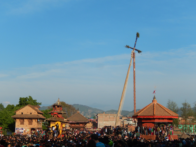 Bhaktapur, place Yoshin Khel le quatrième de Bisket Jatra © O.B
